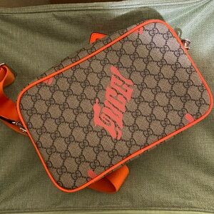 Gucci Men's Belt Bag in Brown with Orange Trim